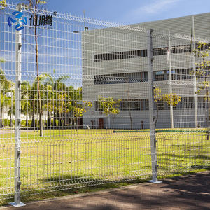 Clôture de panneau de treillis métallique soudé incurvé en 3D enduit de PVC de fabricant d'usine pour le terrain de jeu d'école de <span class=keywords><strong>terre</strong></span> de <span class=keywords><strong>jardin</strong></span> de route - Product Image 1
