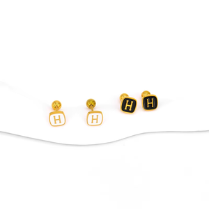Boucles <span class=keywords><strong>d</strong></span>'oreilles en acier inoxydable plaqué or, mini boucles <span class=keywords><strong>d</strong></span>'oreilles minimalistes, boucles <span class=keywords><strong>d</strong></span>'oreilles en acier inoxydable avec lettres <span class=keywords><strong>H</strong></span> <span class=keywords><strong>et</strong></span> <span class=keywords><strong>M</strong></span> pour femmes <span class=keywords><strong>et</strong></span> enfants - Product Image 3
