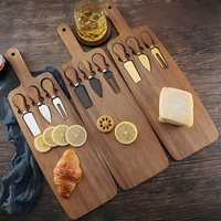 Planche à fromage en bois massif avec poignée, épaisseur 1,5 cm, plateau rectangulaire pour charcuterie, plateau de service pour steak, pizza, pain, cuisine