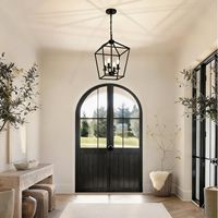 Lustre moderne et luxueux à 4 lumières, style lanterne de ferme, avec cage en métal et cristaux de verre, chaîne réglable pour cour