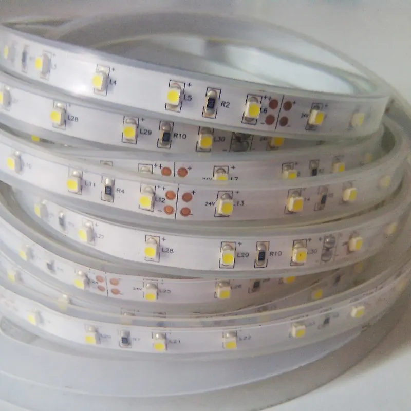 Yüksek kalite beyaz LED şerit ışıkları smd 3528 2835 60leds 8mm/10mm esnek LED şerit DC24v/ 12V IP20 IP65 IP58