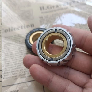 Spinner Antiestrés de Acero Inoxidable con Bola Magnética, Estilo EDC, para Adultos y Niños, Deslizador de Dedos para el TDAH, Spinner de Mano para el Tiempo Libre - Product Image 3