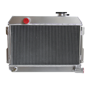 Komplett Aluminium Wassertank-Kühler für <span class=keywords><strong>Dsun</strong></span>/Nissan 510 521 Pick-up 4.3L/1.6L 1968-1973 Werksangepasstes Motorkühlsystem - Product Image 1