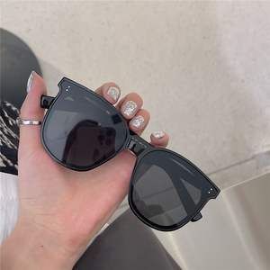 Lunettes de soleil carrées de luxe de haute qualité, tendance unisexe, pour voyages en plein air, protection UV400, lunettes de soleil pour hommes, vente en gros - Product Image 2