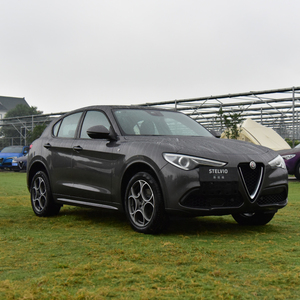 Voitures <span class=keywords><strong>SUV</strong></span> de haute qualité <span class=keywords><strong>Alfa</strong></span> <span class=keywords><strong>Romeo</strong></span> Stelvio 2.0L L4 280HP voitures à essence 5 places voitures neuves à grande vitesse - Product Image 3