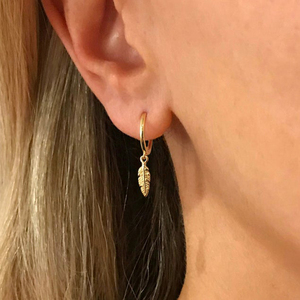 Pendientes de Plata de Ley S925 ROXI con Colgante de Pluma, Pendientes de Aro de Oro de 18K - Product Image 4