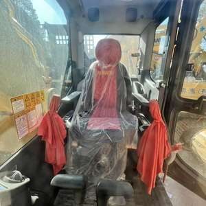 Excavatrice sur chenilles d'occasion Komatsu PC450 de 45 tonnes, équipement de construction, 90% neuve, Komatsu PC450 d'occasion - Product Image 3