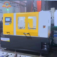 Scie circulaire de type banc à alimentation entièrement automatique pour l'aluminium industriel, machine de découpe CNC pour profilés en aluminium, directement de l'usine.