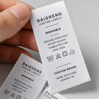 Fabricant d'étiquettes personnalisées, vente en gros, approvisionnement en vrac, étiquettes textiles en satin doux lavables, étiquettes imprimées pour vêtements, étiquettes de marque privée