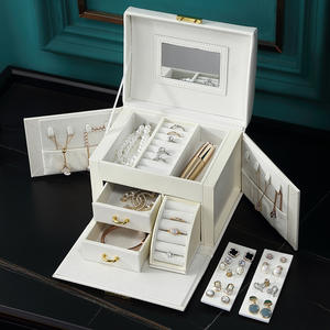 Petit livre rouge même Style lumière luxe multicouche boîte <span class=keywords><strong>à</strong></span> <span class=keywords><strong>bijoux</strong></span> fille cadeau bague boucles d'oreilles collier grande capacité - Product Image 2