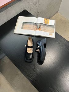 Femmes Chunky <span class=keywords><strong>Mary</strong></span> Jane plate-forme chaussures en cuir verni uniforme chaussures habillées Femme deux tons plate-forme <span class=keywords><strong>Mary</strong></span> Jane cheville Botas chaussures - Product Image 3