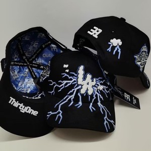 <span class=keywords><strong>Gorra</strong></span> <span class=keywords><strong>de</strong></span> Béisbol Lisa, Ajustable, con Cierre a Presión, <span class=keywords><strong>de</strong></span> PVC, 6 Paneles, Unisex, para las Cuatro Estaciones, <span class=keywords><strong>de</strong></span> Lona con Bordado <span class=keywords><strong>de</strong></span> Rayas y Diamantes, Superventas - Product Image 4