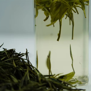 Thé vert chinois Longjing biologique certifié ISO de qualité supérieure, en feuilles, sachet de 550 g pour les cafés, sans sucre - Product Image 2