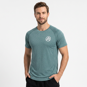 T-shirt à manches courtes pour homme, séchage rapide, col rond, couleur unie, coupe ajustée, style sportif, logo thermocollé sur le devant - Product Image 2