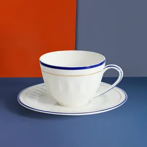 Pito màu xanh vàng dòng Decal sứ Espresso ly mộc mạc thanh lịch Tea Cup Set Royal Albert xương Trung Quốc Trắng cốc cà phê và chiếc đĩa