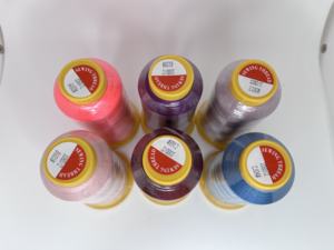 L'usine de chine fournit directement du <span class=keywords><strong>fil</strong></span> lié en polyester à haute ténacité avec une meilleure résistance à la rupture - Product Image 3