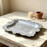Plateau de rangement carré en fer vieilli style antique - Organisateur polyvalent pour bijoux et bougies, idéal pour cuisine, salle de bain, table