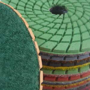 Disco diamantato da 4 pollici per lucidatura a umido con supporto a strappo - per levigatrice e lucidatrice di pavimenti in granito, pietra, cemento e marmo - Product Image 5