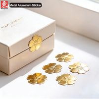 Autocollant floral 3D en relief, motif anime, étiquette en aluminium pour emballage cadeau et boîte de parfum avec effet relief