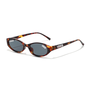 Lunettes de soleil UV400 à monture ovale légère et confortable en PC, verres colorés, unisexe, pour les voyages en plein air et la plage - Product Image 1