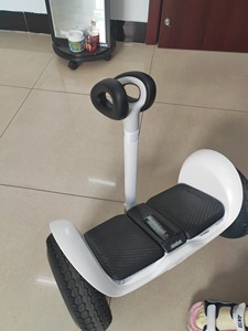 รถสกู๊ตเตอร์ทรงตัวอัตโนมัติ 2 ล้อ รุ่น L8 พร้อมที่จับ ราคาคลังสินค้า L8 สกู๊ตเตอร์ทรงตัวอัตโนมัติ L8 - Product Image 4