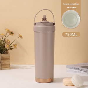 Gobelet isolé de grande capacité de 750ml poignée de boisson de sport excellente bouteille à vide pour les affaires en plein air excellent froid - Product Image 6