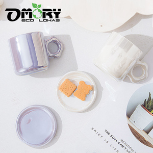 Tasse en céramique nacrée en forme de fleur OMORY 300ML avec couvercle - Tasse résistante à la chaleur de couleur violette, tasse compatible micro-ondes - Product Image 3