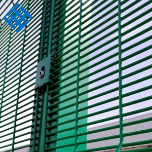 Maille soudée enduite de haute sécurité de PVC pour le jardin de propriété privée Clôtures galvanisées 358 d'anti escalade - Product Image 1