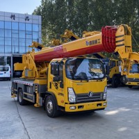 Une grue montée sur camion de 16 tonnes en provenance de Chine, équipée d'une télécommande, convient aux industries de la logistique et de la construction