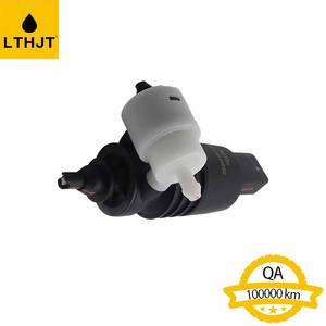 LTHJT OEM 67126938620 Pompe à lave-glace de remplacement neuve pour Benz Classe C Skoda Beetle Audi Q5 <span class=keywords><strong>VW</strong></span> A6 Rover Jetta etc. - Product Image 2