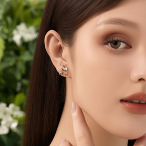 Pendientes de Moda con Diseño de Cereza en Acero Inoxidable 316L con Baño de Oro PVD para Mujer - Product Image 3