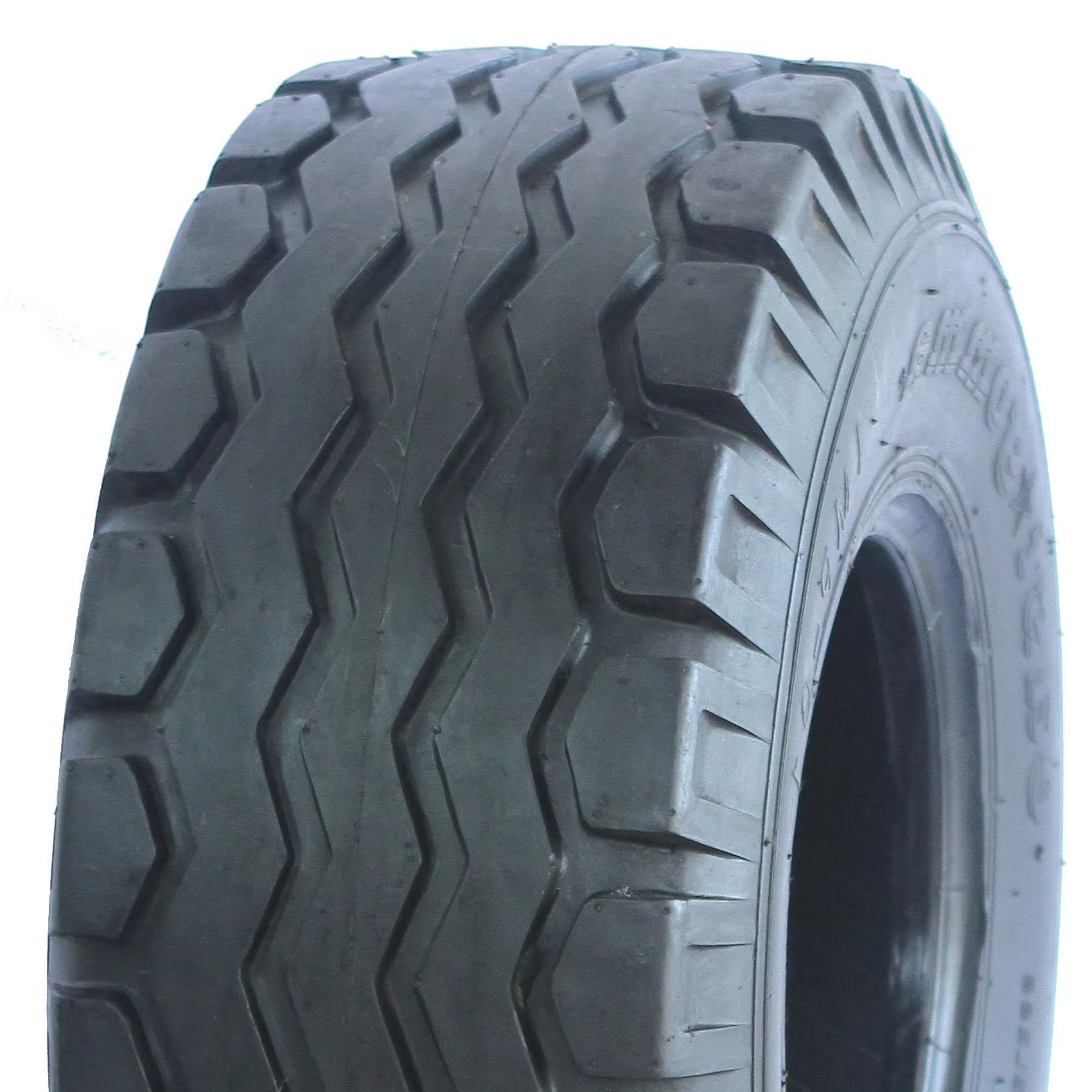 Cost Effective 12.5/80-15.3 Agricultural Implement Tires for Wholesale Reliable Farm Trailer Tyres