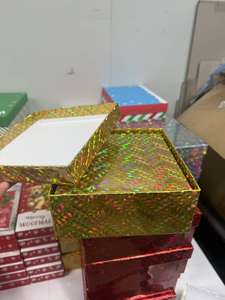 Caja de Papel Rígido Personalizable en Color Plateado y Dorado con Lámina, Tapa de Lujo, Laminación Mate, Grabado en Relieve, Forro de Esponja, Reciclada, para Suero para el Cuidado de la Piel - Product Image 2