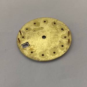 NH35 New Pearl 28.5mm White Diamond - El dial del reloj calibre NH35 está hecho de acero inoxidable con nácar. - Product Image 5