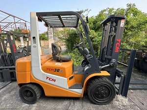 Montacargas TCM FD30T usado original de 3 toneladas, altura de elevación 4500 mm, en stock, 6 meses de garantía. - Product Image 2
