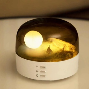 Elegante Lámpara Nocturna LED con Forma de Luna, Altavoz de Música, Recargable por USB Tipo-C - Product Image 2