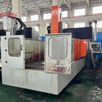 Centre d'usinage CNC à portique fixe d'occasion équipé du système FANUC, grande fraiseuse CNC à charge lourde