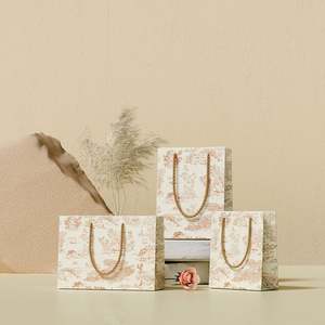 Bolsas de Papel Kraft Clásicas para Cumpleaños con Logotipo Personalizado, Bolsas de Regalo de Lujo con Asas de Cuerda, Reciclables, Reutilizables y Duraderas - Product Image 4