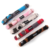 Collier de Chien Sherpa Personnalisé en Gros, Collier pour Chien de Luxe en Polaire d'Agneau Portable et Résistant pour l'Extérieur
