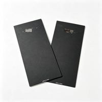 Carte de présentation de bijoux noire haut de gamme, élégante, pratique et recyclable, avec impression estampée argentée pour colliers