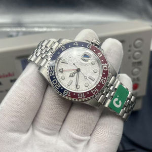 Reloj Deportivo de Lujo para Hombre, Resistente al Agua, de Alta Calidad, con Fibra de Carbono de 22 mm, Diseño con Logotipo Personalizado, Hecho en China - Product Image 2