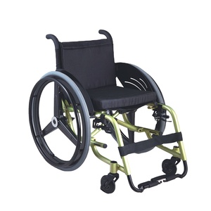 Matériel <span class=keywords><strong>médical</strong></span> En Aluminium Léger En Fiber De Carbone Sport <span class=keywords><strong>Fauteuil</strong></span> Roulant pour Personnes <span class=keywords><strong>Âgée</strong></span>s - Product Image 1