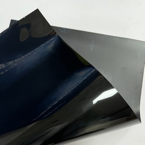 Film Vinyle Adhésif pour Voiture ESIGN WG9715 Noir Brillant Effet Mouillé PVC Changeant de Couleur Anti-UV 90% Anti-Rayures 10030 Microns IR - Product Image 6