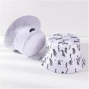 Cappello Bucket dal Design Accattivante, Reversibile e Pieghevole, Taglia Unica, <span class=keywords><strong>in</strong></span> Cotone Bianco Delicato, Personalizzabile per l'<span class=keywords><strong>Inverno</strong></span> - Product Image 3