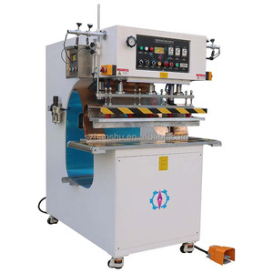 Snelle Verandering Elektrode Lasstaaf Mal Hoge Radiofrequentie <span class=keywords><strong>Hf</strong></span> Rf Pvc Polyester Laminering Stoffen Dekzeilen Lasmachine - Product Image 1
