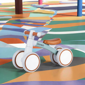 Trottinette évolutive 4-en-1 pour bébés de 1 à 3 ans : draisienne, tricycle et porteur en plastique – Cadeau idéal - Product Image 3