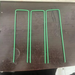 Piquets de fixation pour gazon en acier galvanisé moderne de calibre 11, 6 pouces, revêtement vert, pour barrière anti-mauvaises herbes et clôture de pelouse - Product Image 3