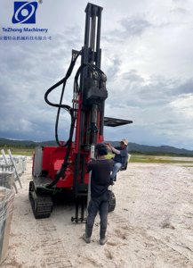 Controlador de pila solar multifuncional más vendido con componentes de motor de bomba de motor central para instalación de pila de tornillo de tierra - Product Image 4
