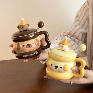 Mug mignon de dessin animé cochon et ours avec couvercle et cuillère, tasse individuelle pour fête, jaune, rose, marron - Product Image 3