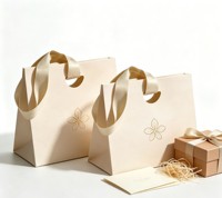 Ensemble complet de sacs cadeaux et boîtes personnalisés avec sac d'emballage extérieur assorti